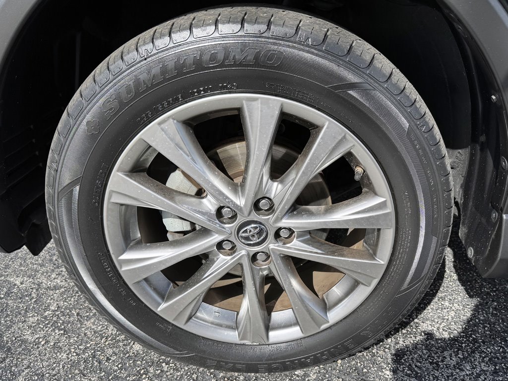 2018 Toyota RAV4 - $19,980