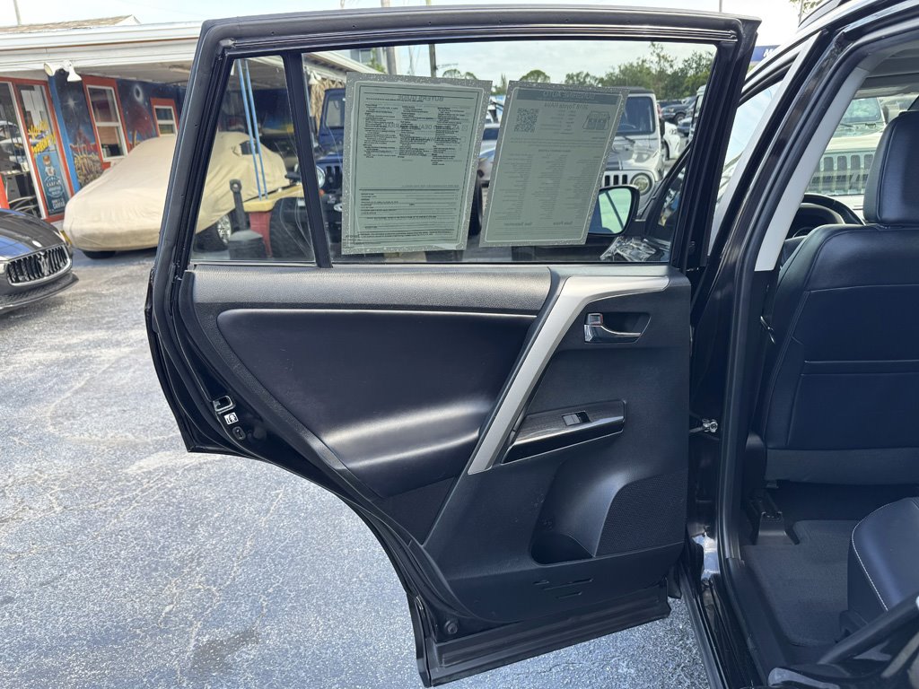 2018 Toyota RAV4 - $19,980