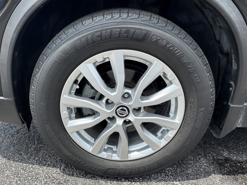 2018 Nissan Rogue - $11,980