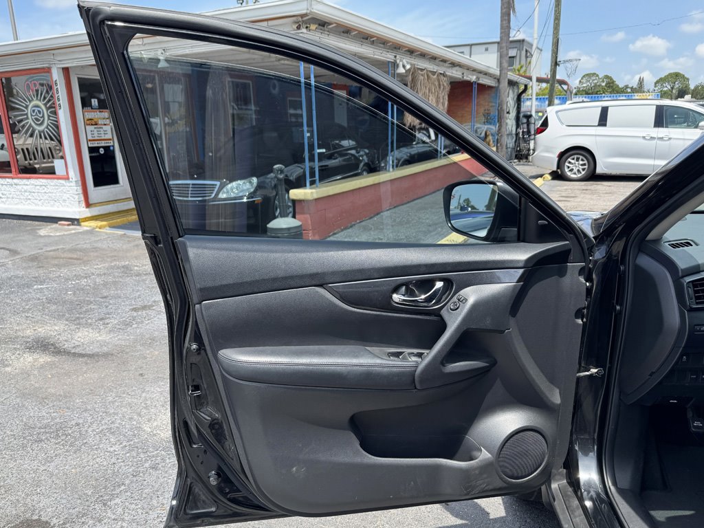 2018 Nissan Rogue - $11,980