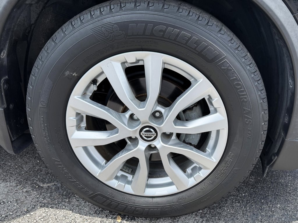 2018 Nissan Rogue - $11,980