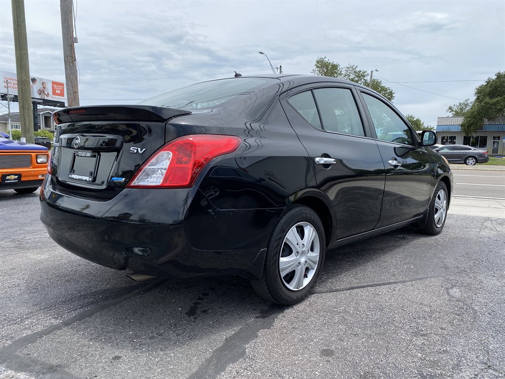 2013 Nissan Versa - $5,980