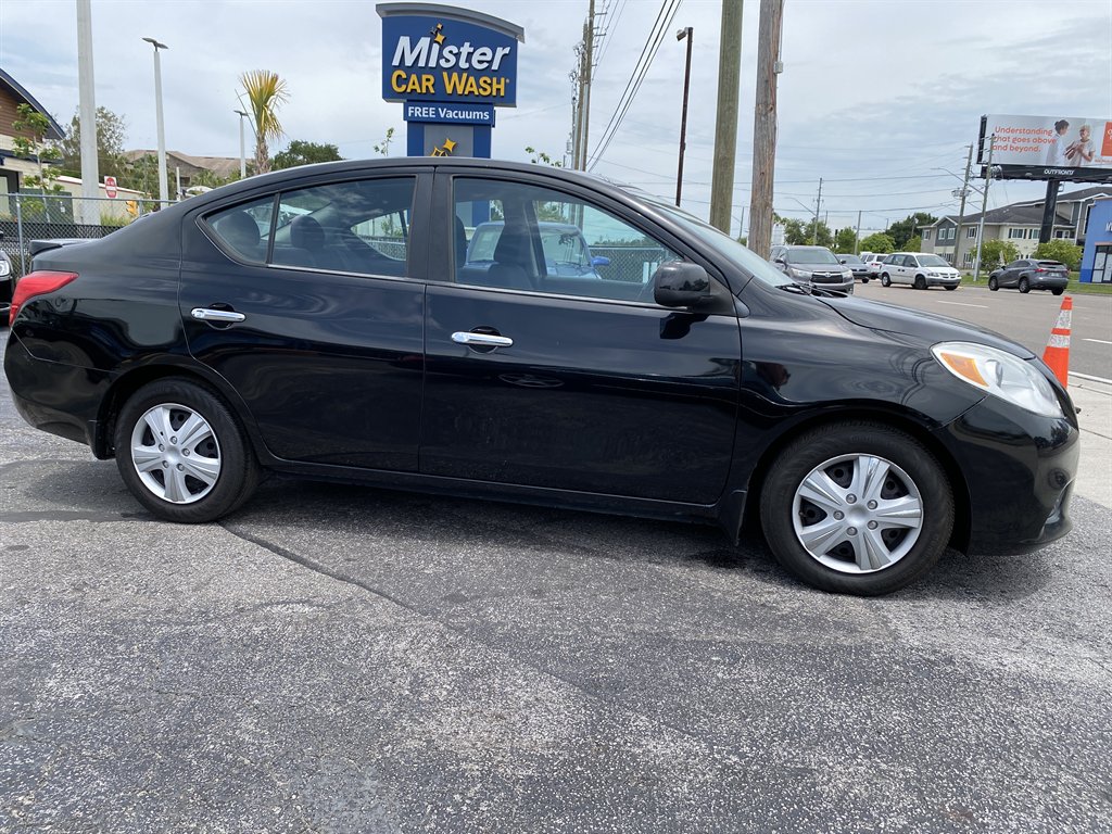 2013 Nissan Versa - $5,980