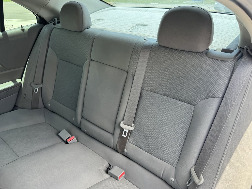 2016 Chevrolet Malibu - $8,980