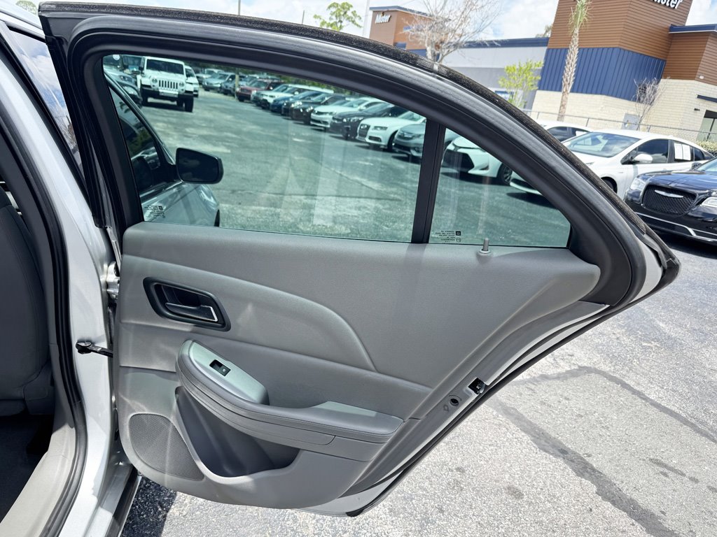 2016 Chevrolet Malibu - $8,980
