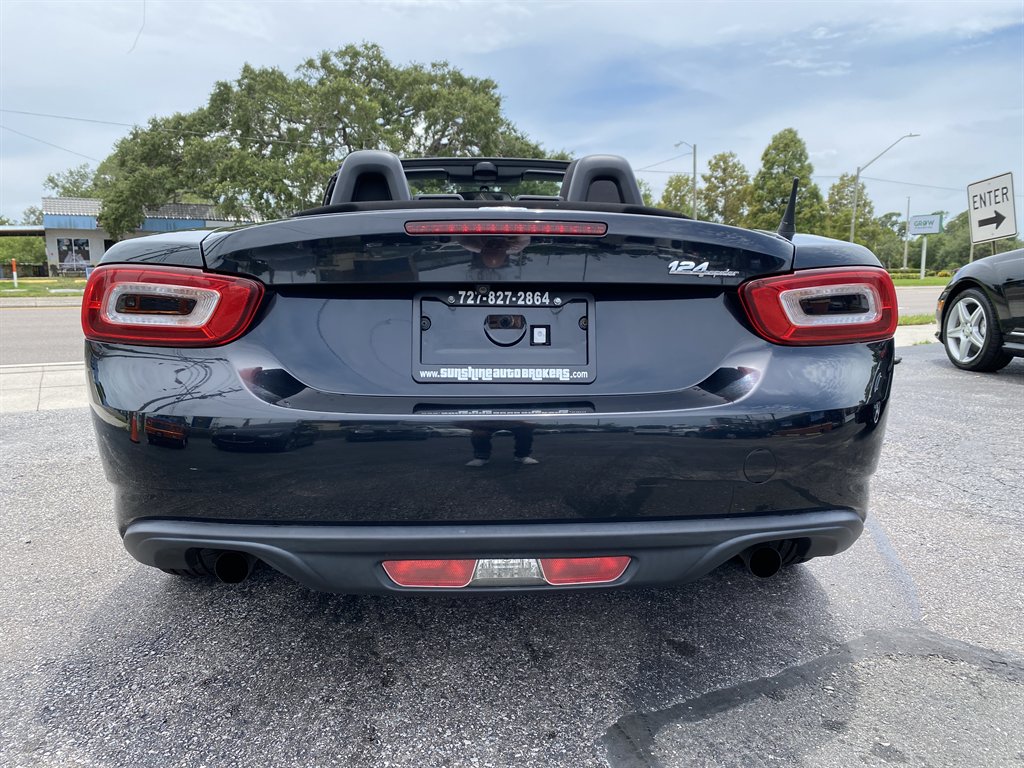 2017 FIAT 124 Spider - $14,980