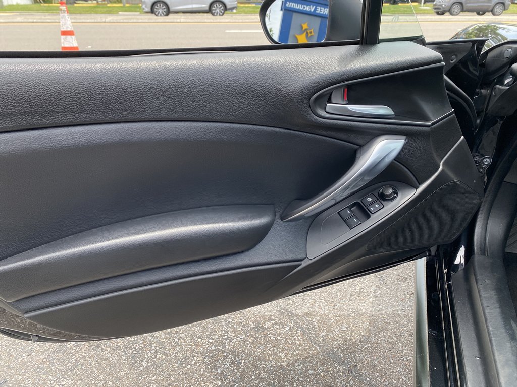 2017 FIAT 124 Spider - $14,980