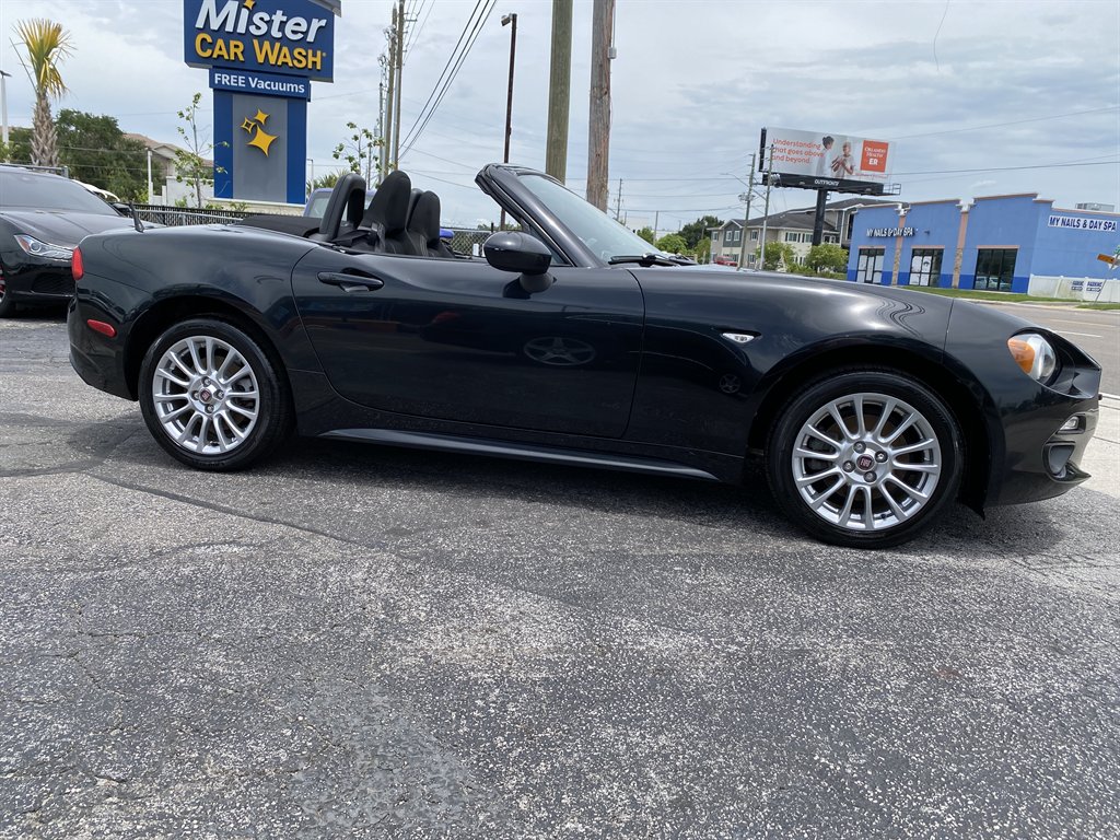 2017 FIAT 124 Spider - $14,980