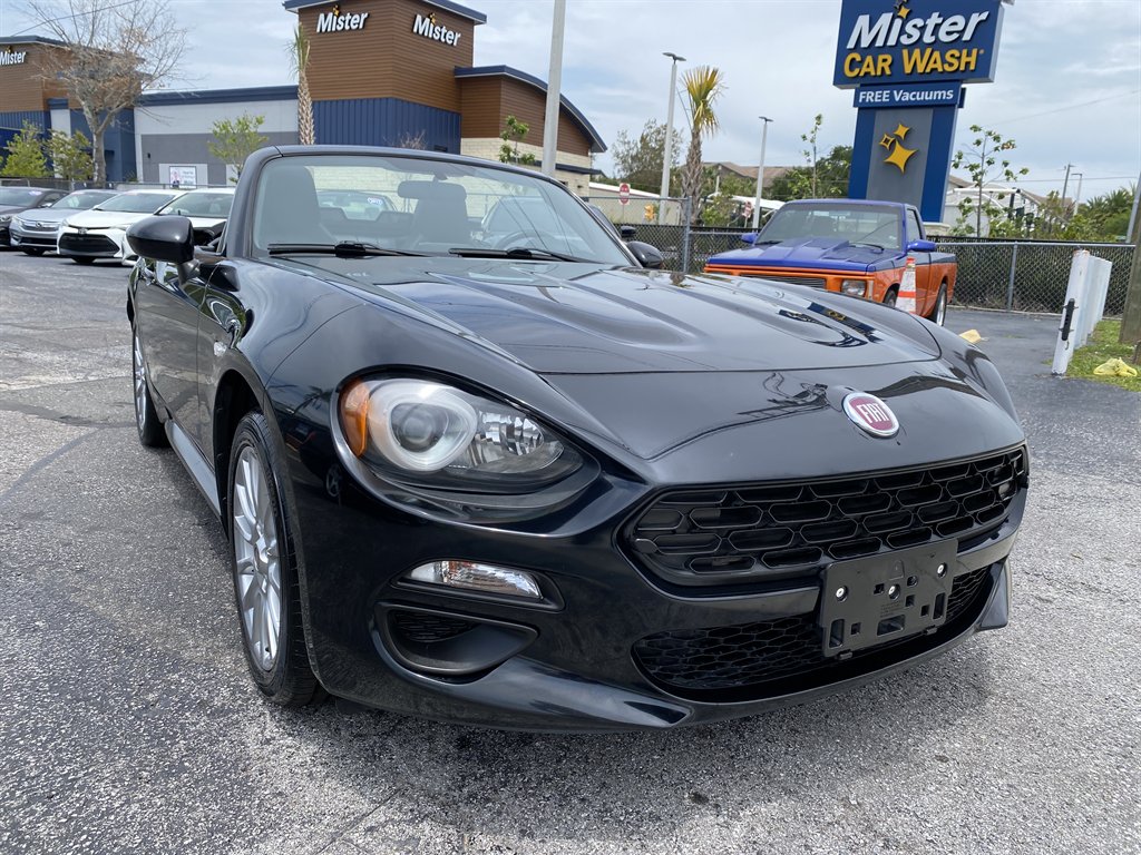 2017 FIAT 124 Spider - $14,980