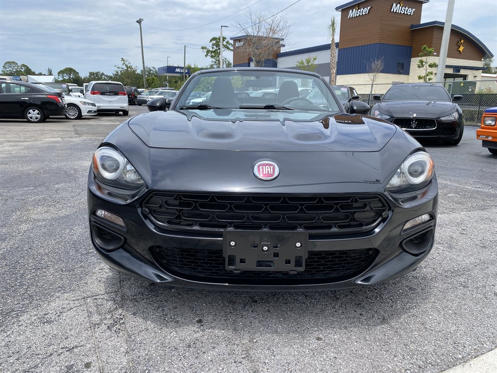 2017 FIAT 124 Spider - $14,980