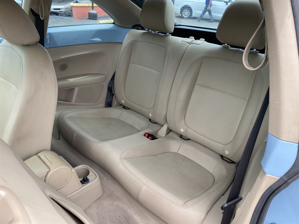 2014 Volkswagen Beetle - $10,980
