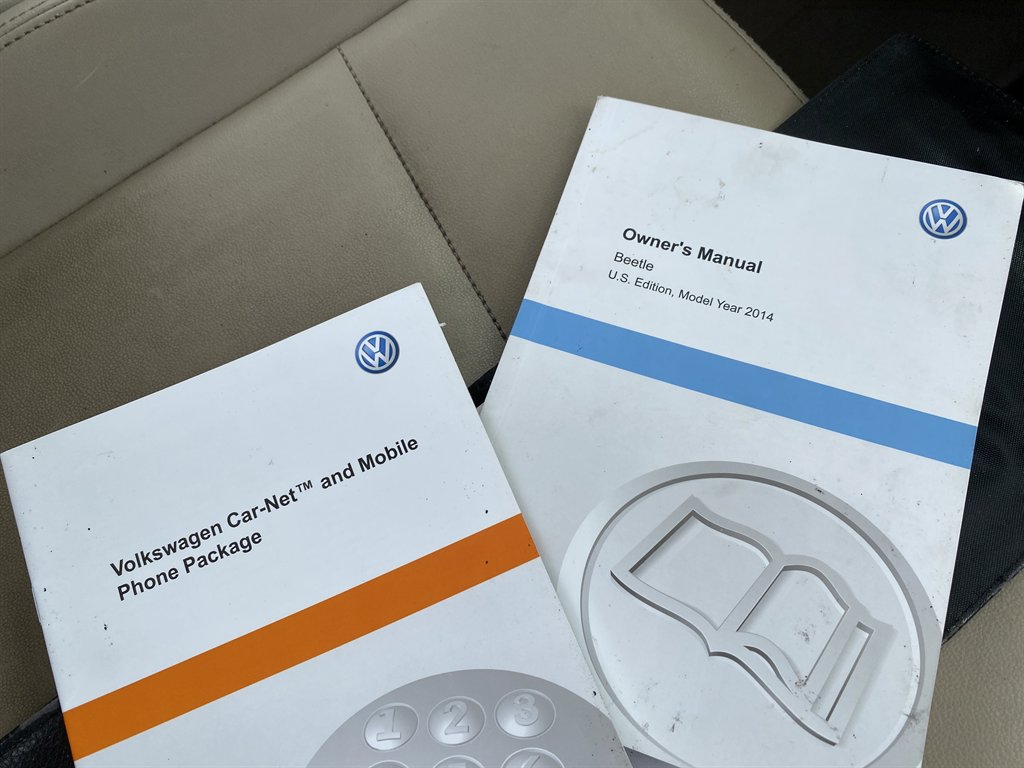 2014 Volkswagen Beetle - $10,980