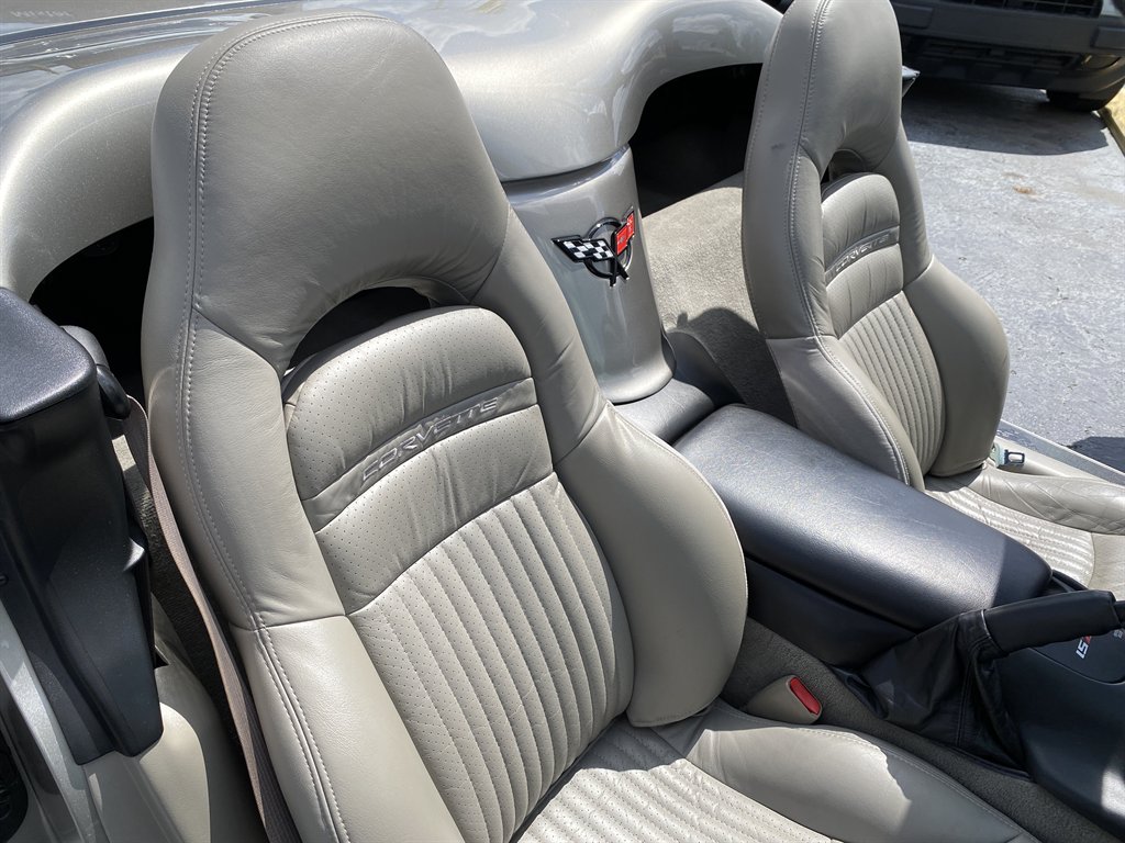 2000 Chevrolet Corvette - $25,980