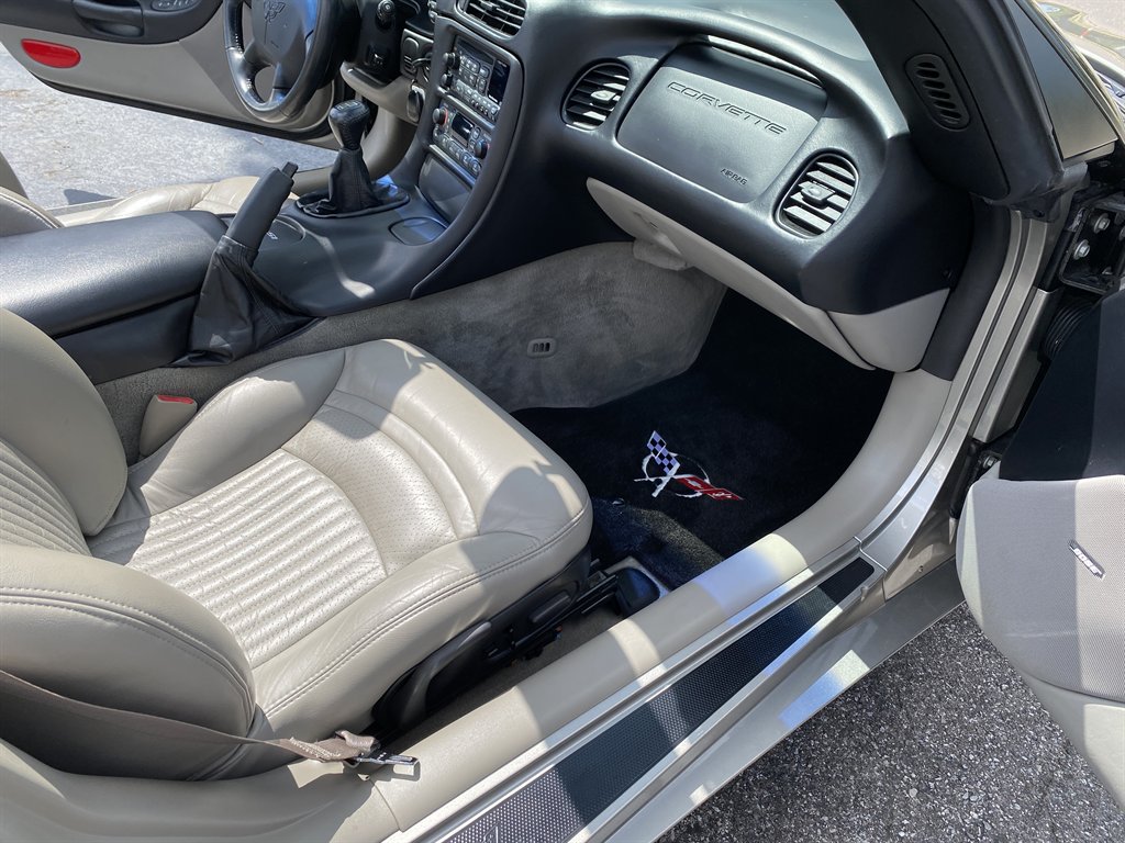 2000 Chevrolet Corvette - $25,980