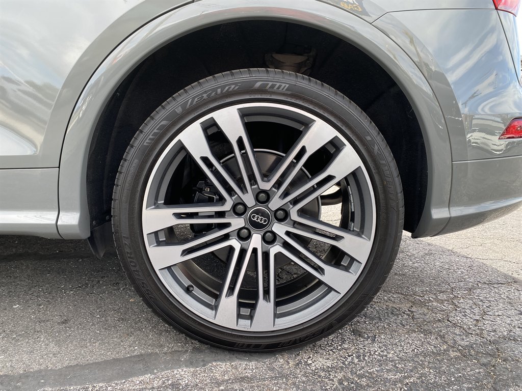 2020 Audi Q5 - $26,980
