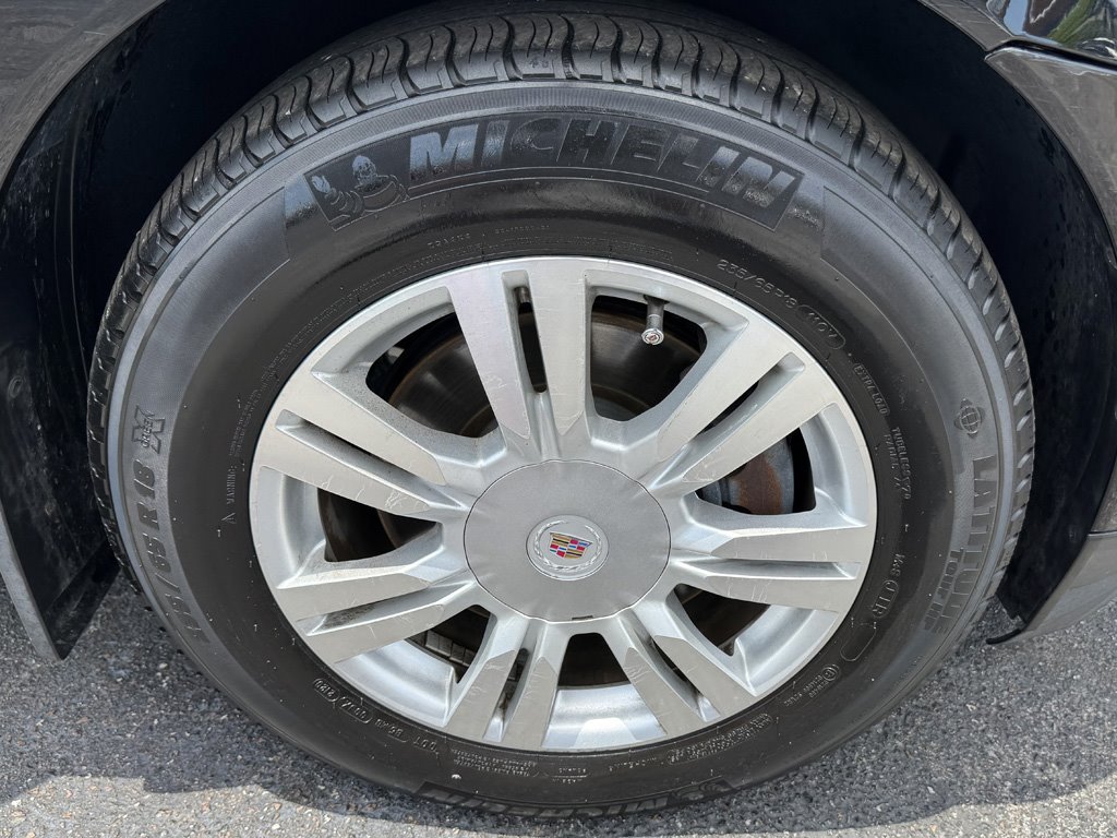 2011 Cadillac SRX - $10,980
