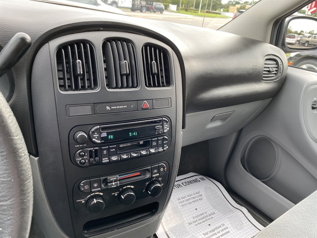 2005 Dodge Grand Caravan - $9,980