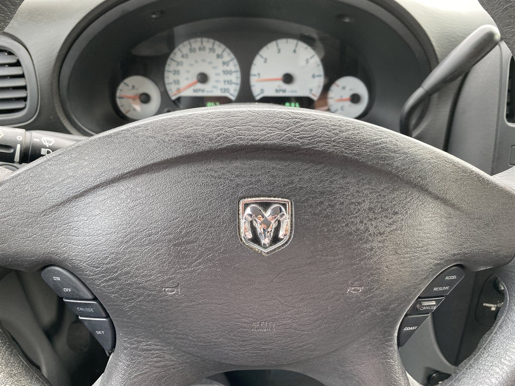2005 Dodge Grand Caravan - $9,980