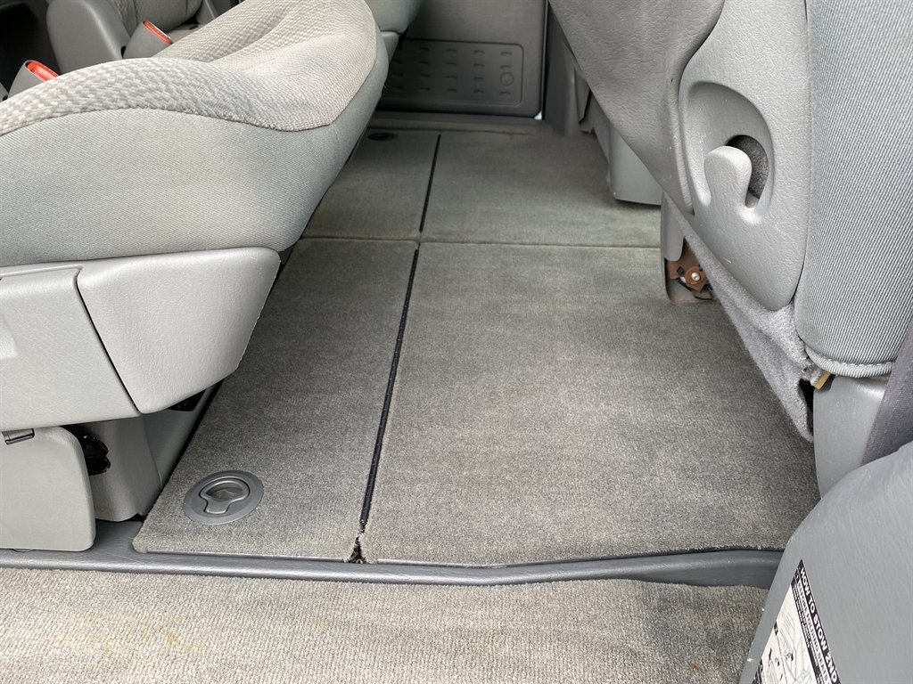 2005 Dodge Grand Caravan - $9,980