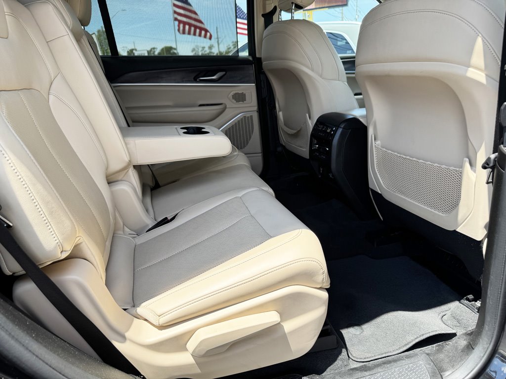 2022 Jeep Cherokee - $27,980