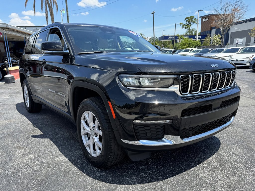 2022 Jeep Cherokee - $27,980