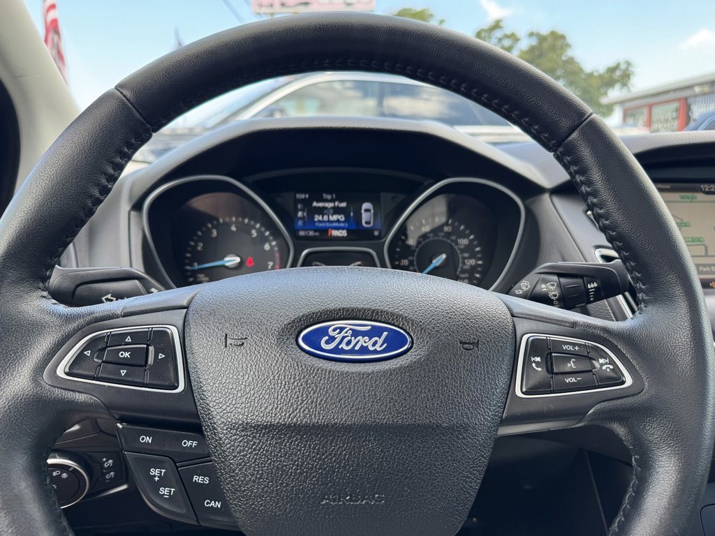 2015 Ford Focus - $10,980