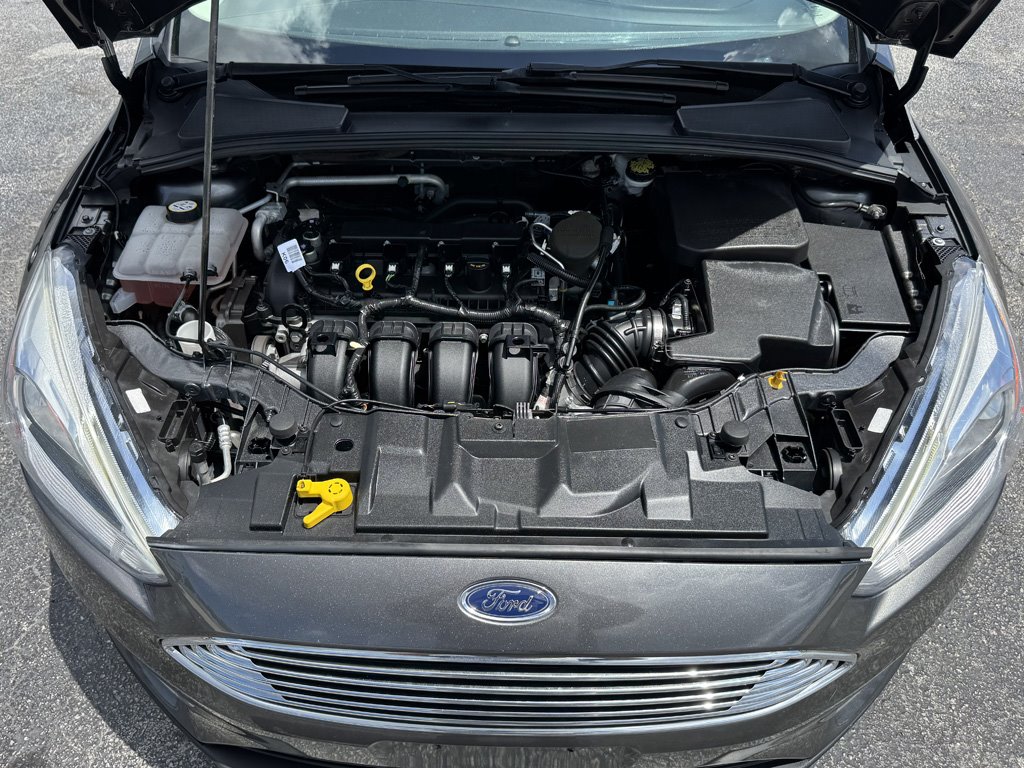 2015 Ford Focus - $10,980