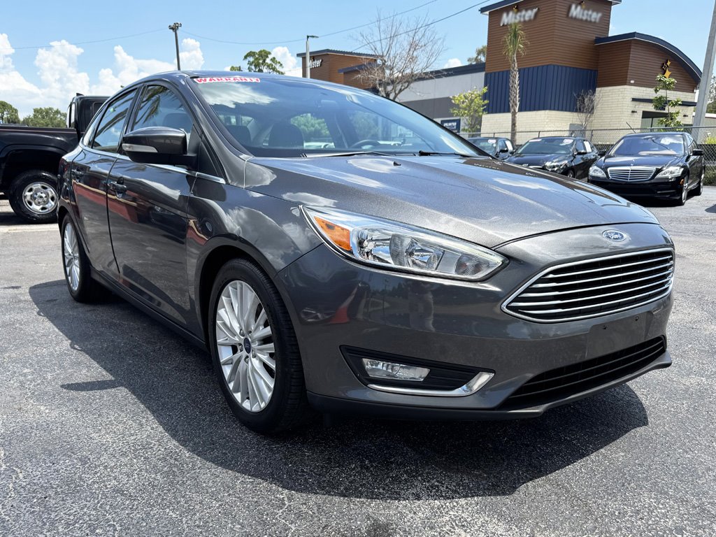 2015 Ford Focus - $10,980