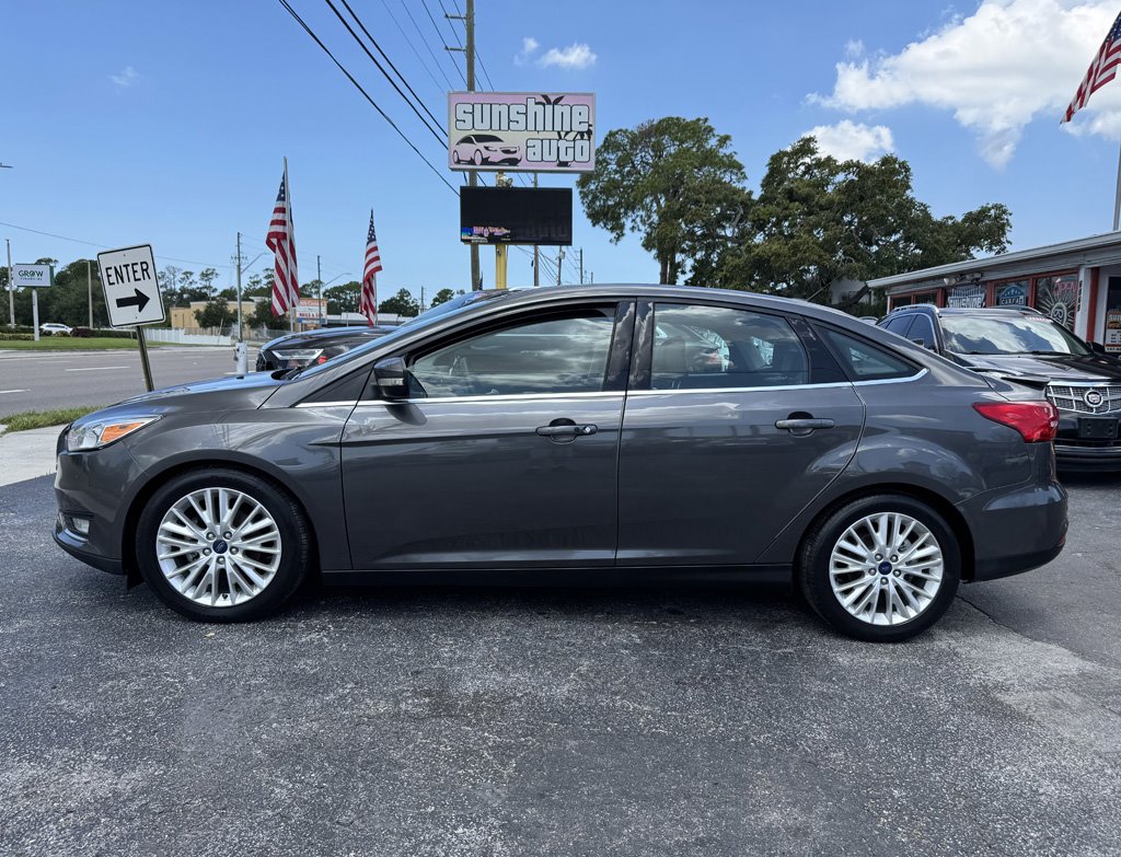 2015 Ford Focus - $10,980