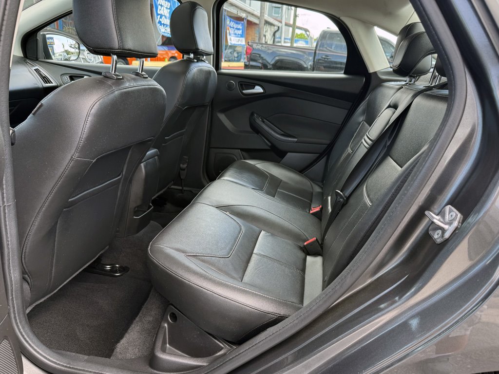 2015 Ford Focus - $10,980