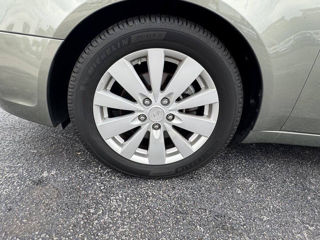 2009 Hyundai Sonata - $9,980