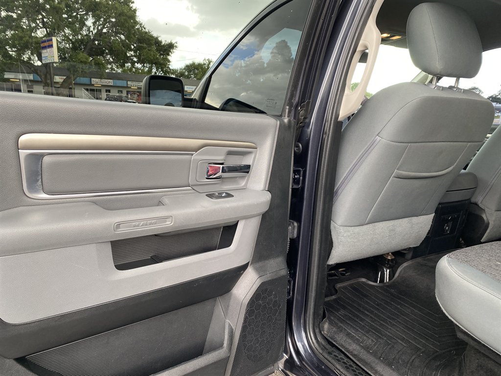 2017 Ram 1500 - $18,980