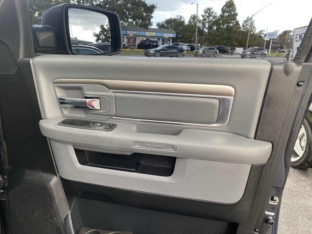 2017 Ram 1500 - $18,980