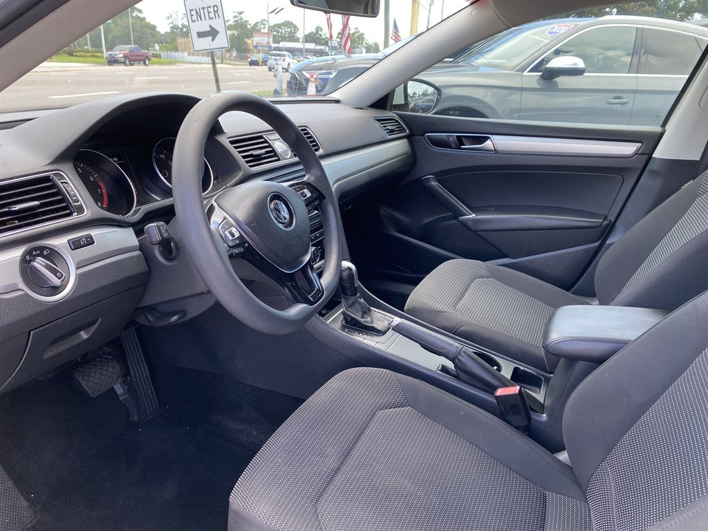 2017 Volkswagen Passat - $12,980