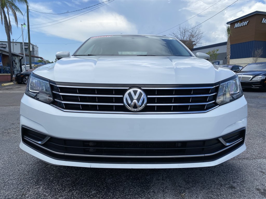 2017 Volkswagen Passat - $12,980