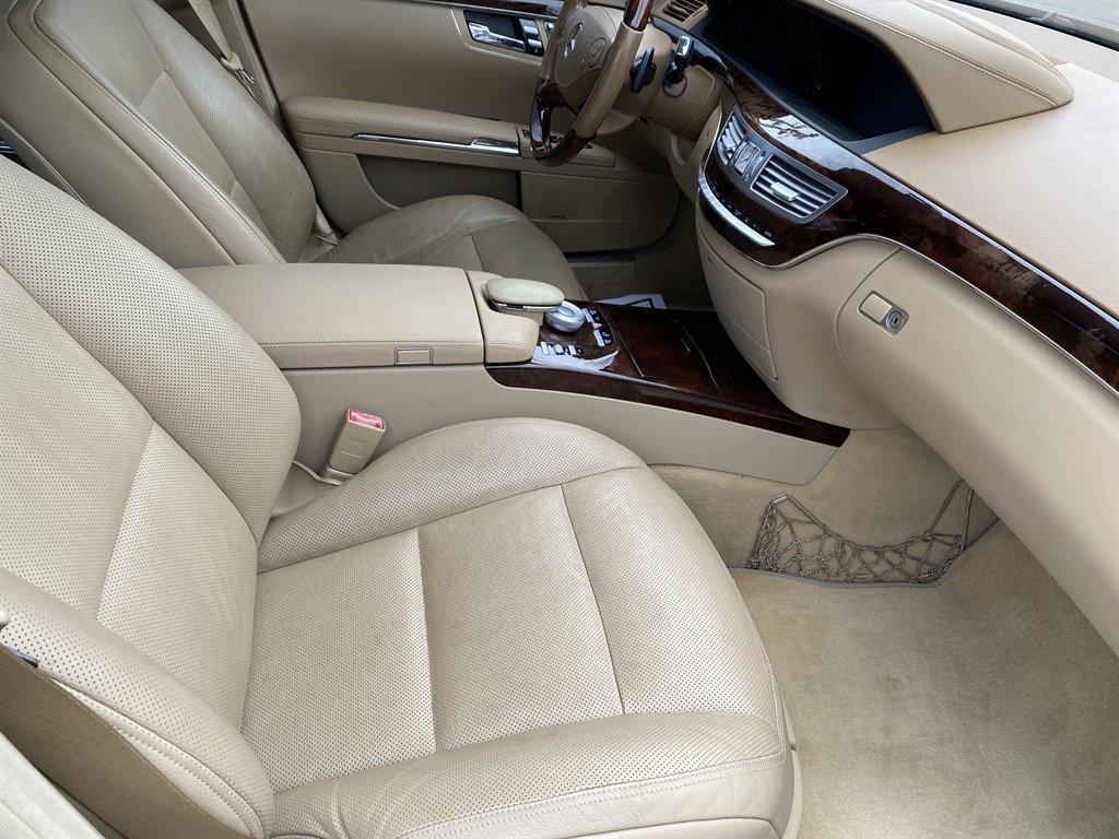 2011 Mercedes-Benz S-class - $12,980