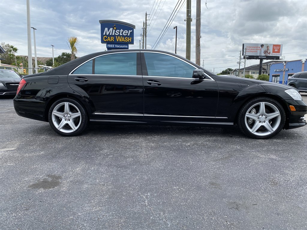 2011 Mercedes-Benz S-class - $12,980