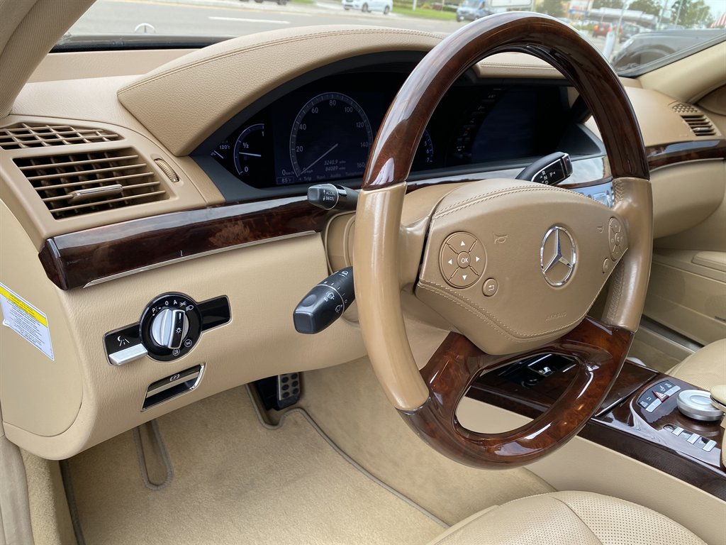 2011 Mercedes-Benz S-class - $12,980