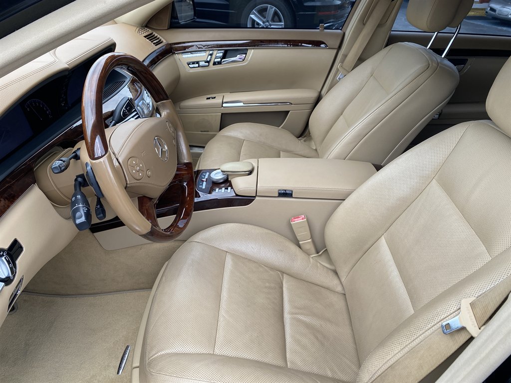 2011 Mercedes-Benz S-class - $12,980