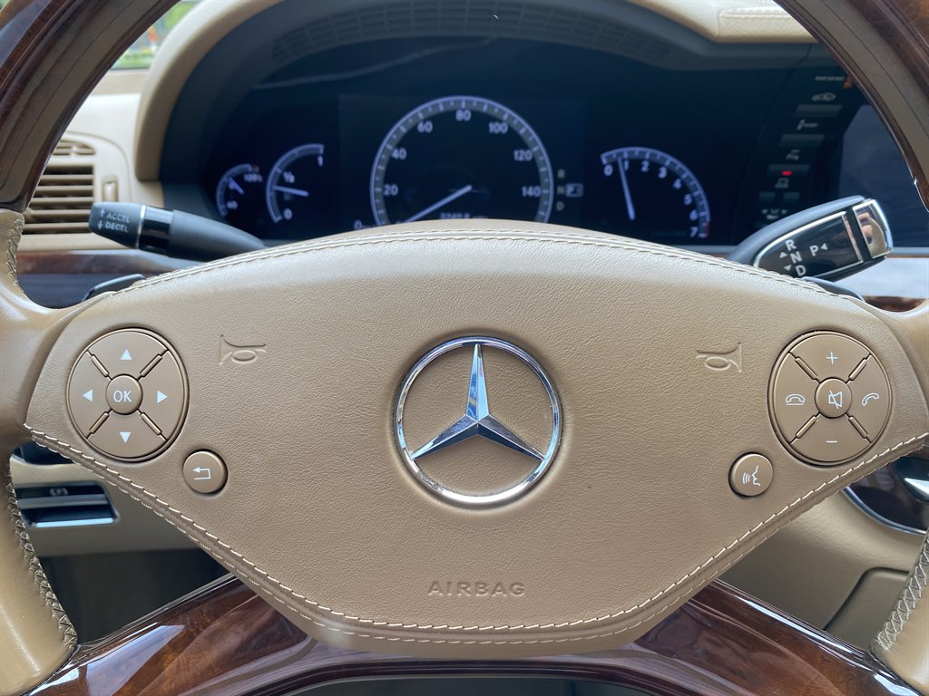 2011 Mercedes-Benz S-class - $12,980