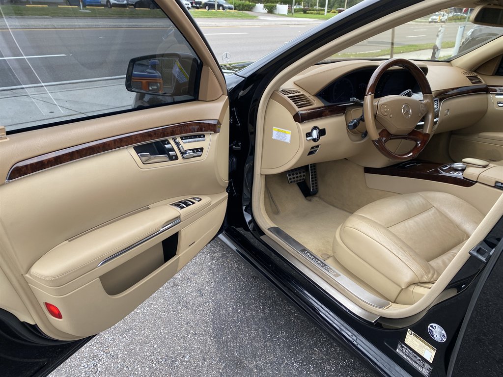 2011 Mercedes-Benz S-class - $12,980