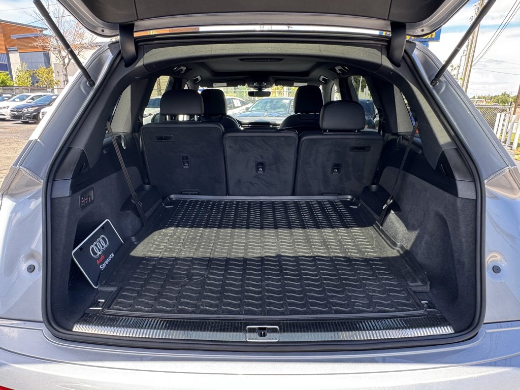 2021 Audi Q7 - $28,980