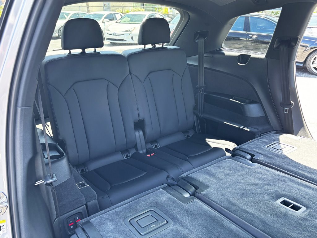 2021 Audi Q7 - $28,980
