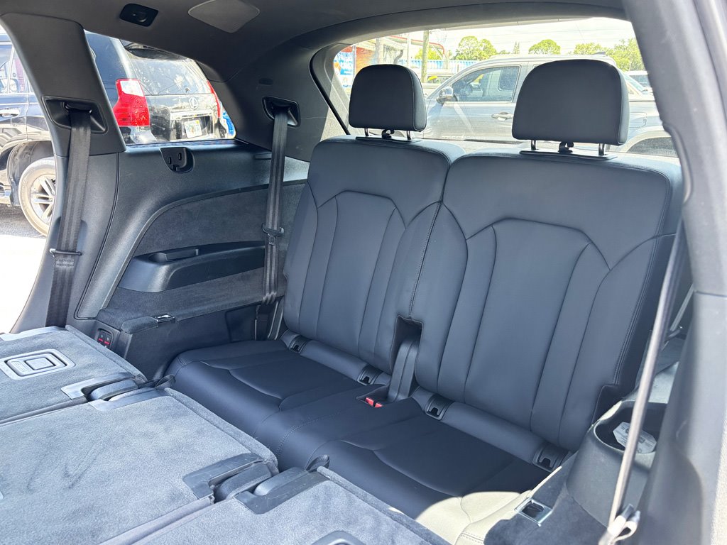 2021 Audi Q7 - $28,980