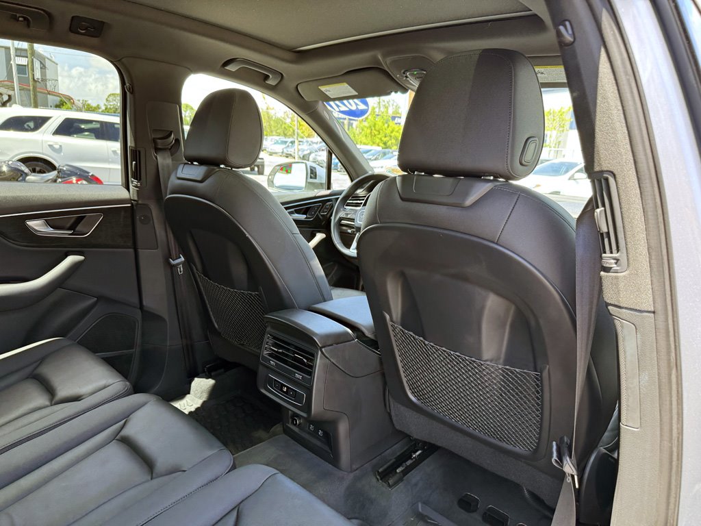 2021 Audi Q7 - $28,980