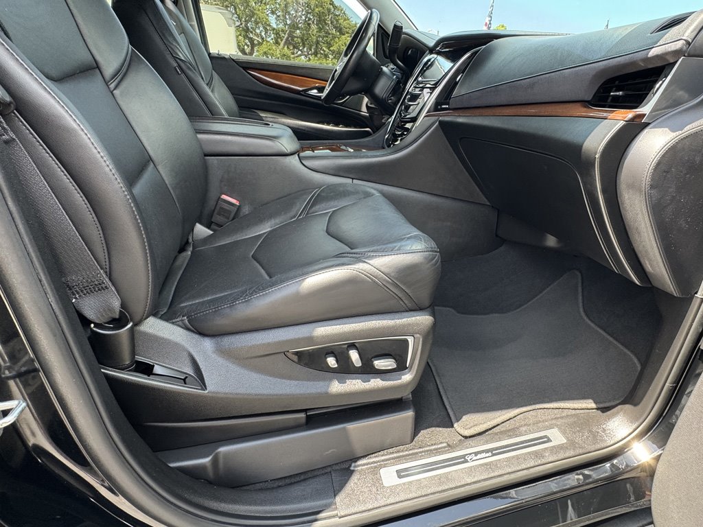 2018 Cadillac Escalade - $27,980