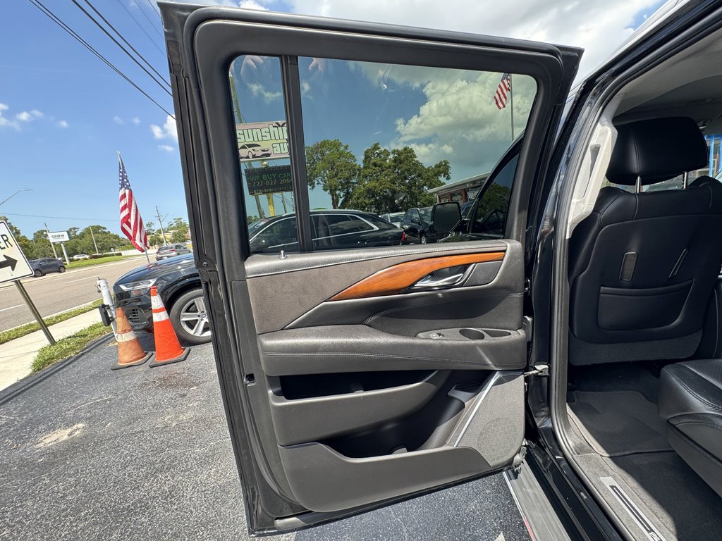2018 Cadillac Escalade - $27,980