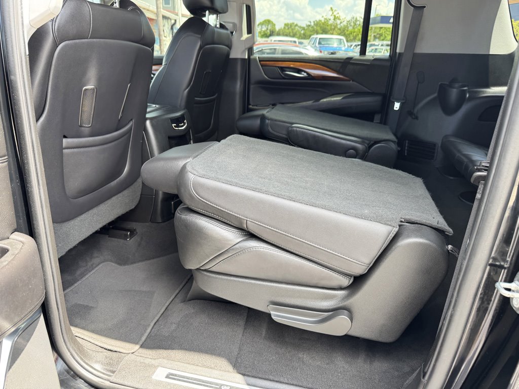 2018 Cadillac Escalade - $27,980