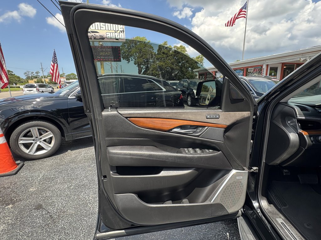 2018 Cadillac Escalade - $27,980