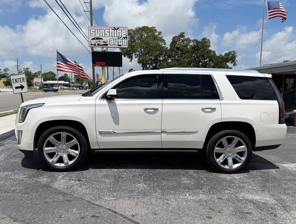 2015 Cadillac Escalade - $24,980